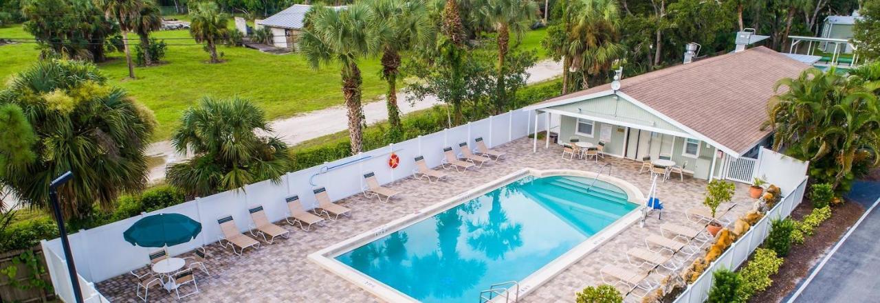 Social Distanсing Approved Nature Getaway! Naples Luaran gambar