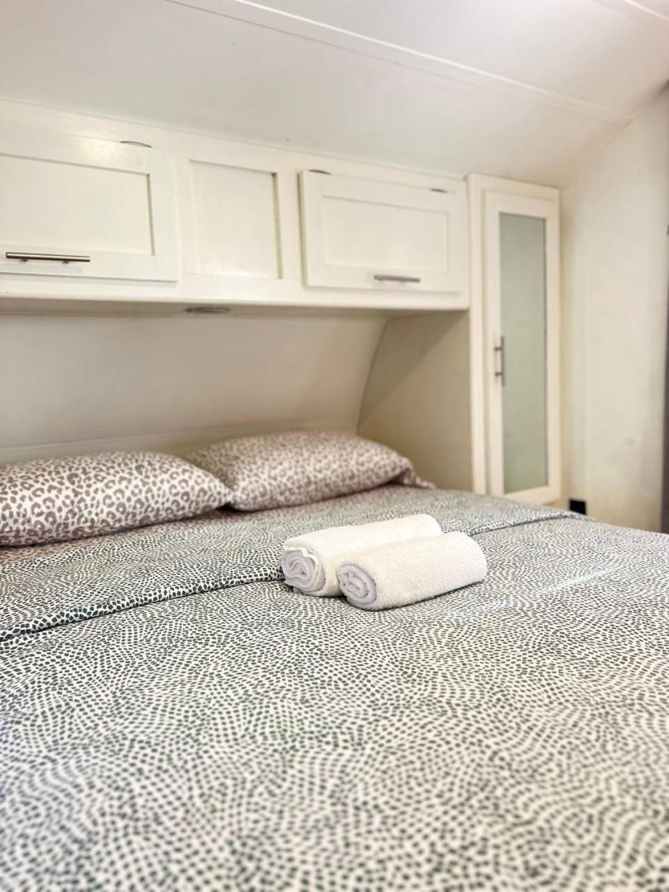 Social Distanсing Approved Nature Getaway! Naples Luaran gambar